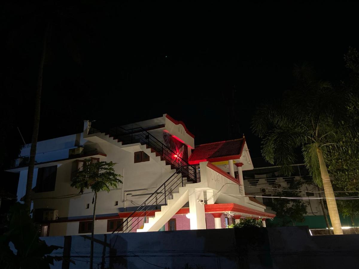 Hostelexp, Varkala - A Beach Town Hostel Ngoại thất bức ảnh