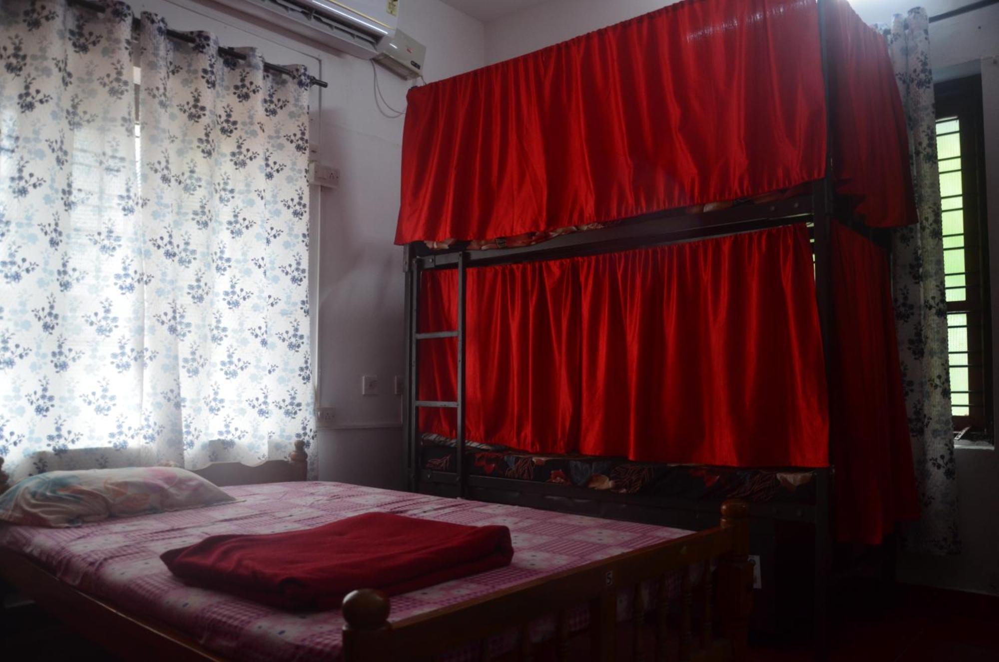 Hostelexp, Varkala - A Beach Town Hostel Ngoại thất bức ảnh