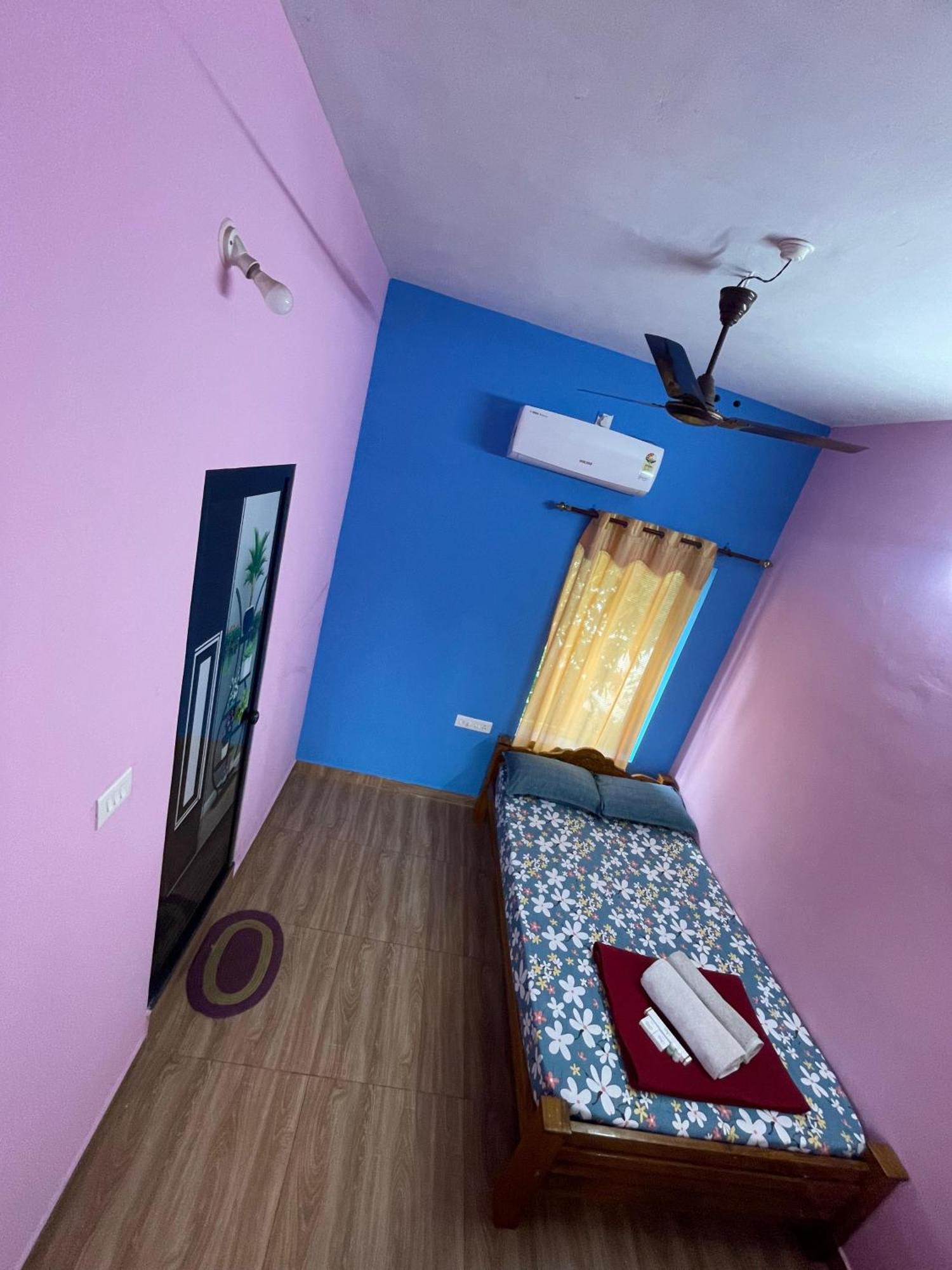 Hostelexp, Varkala - A Beach Town Hostel Ngoại thất bức ảnh